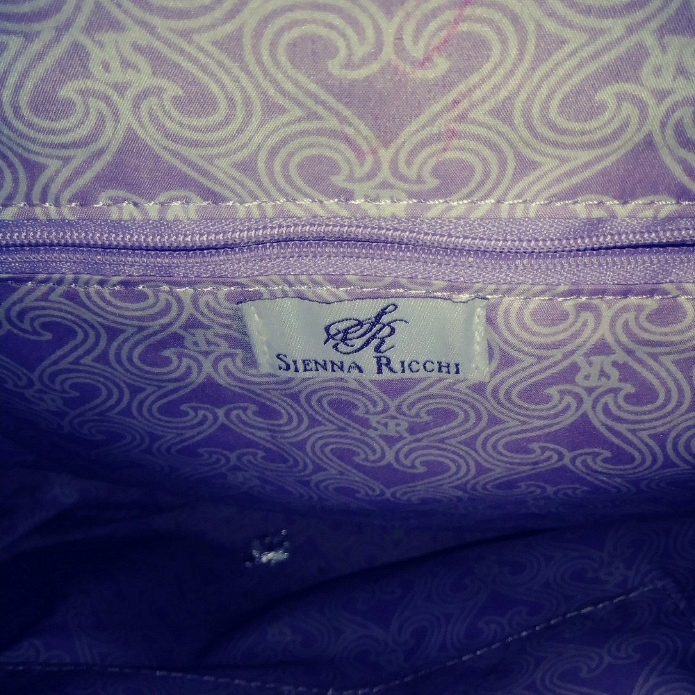 Purse - Picture 4 of 4
